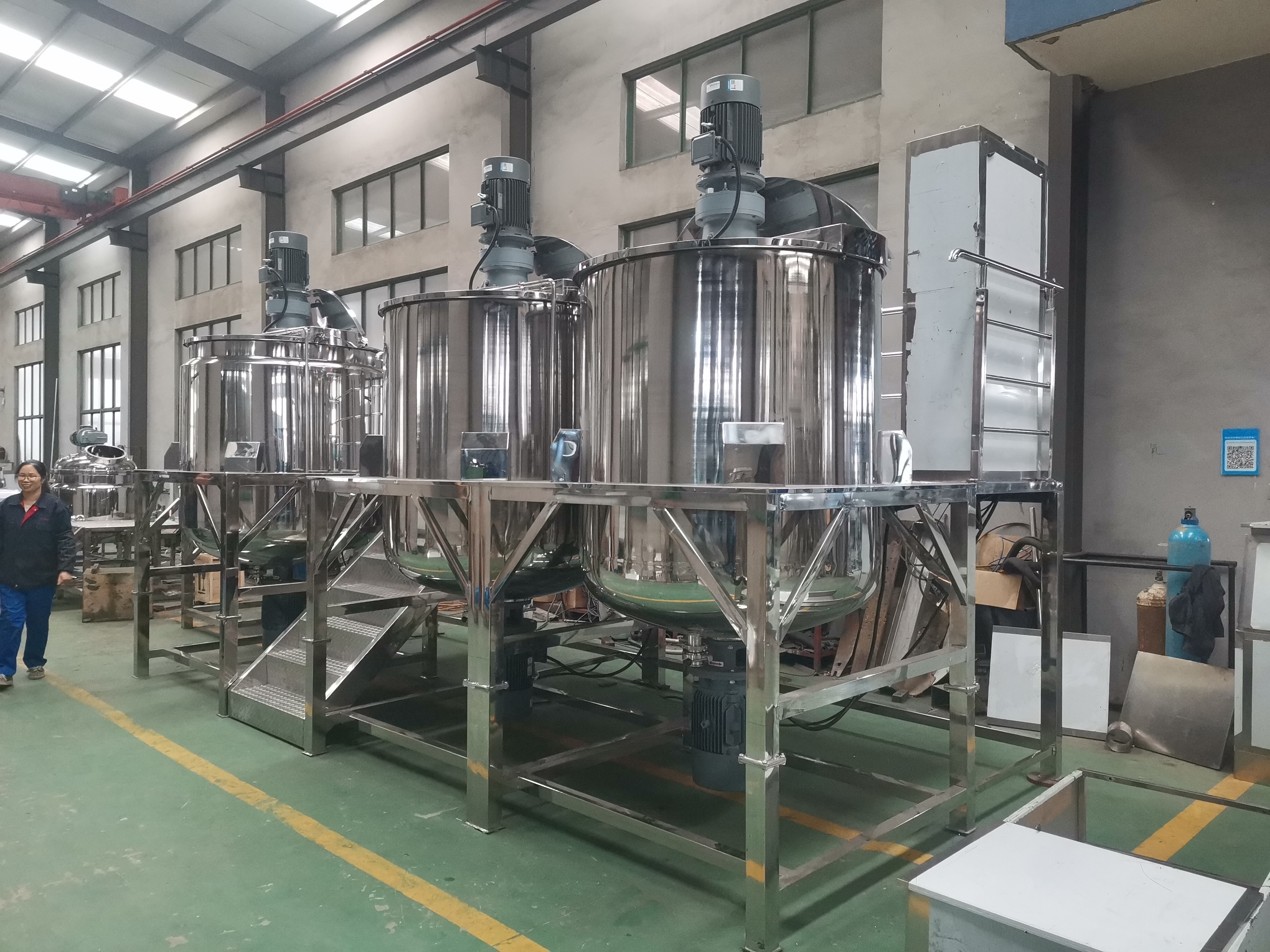 底部下均質乳化機有哪些優勢？[鈺翔機械]